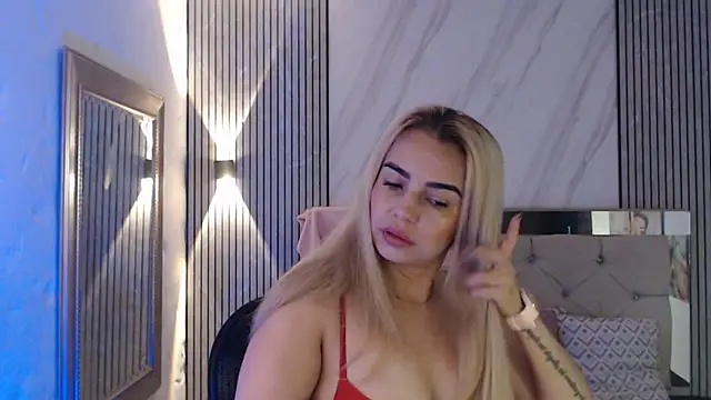ashley  tylor online show from 05-05-26, 02:58