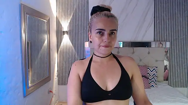 ashley  tylor online show from 06-12-26, 07:13