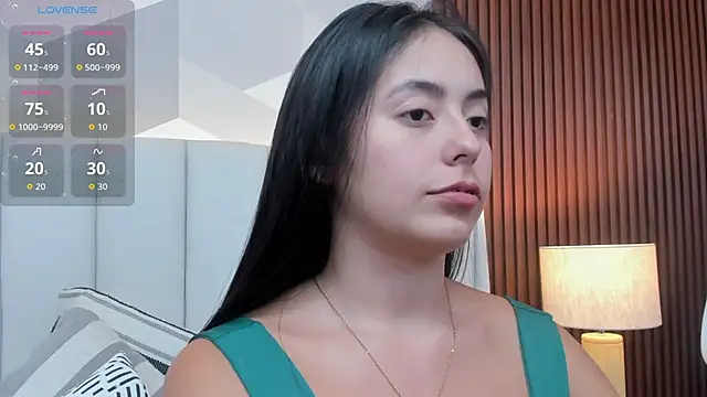 Snapshot of Julietasantos__ chatting on 04-28-26, 06:24 Julietasantos online show from 04-28-26, 06:24