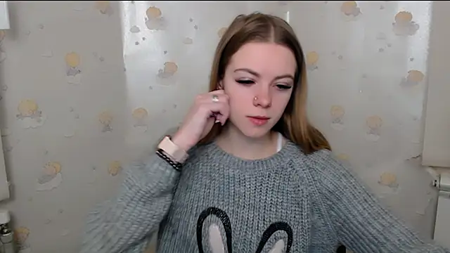 AliceFlirtt  online show from 01-03-25, 07:38