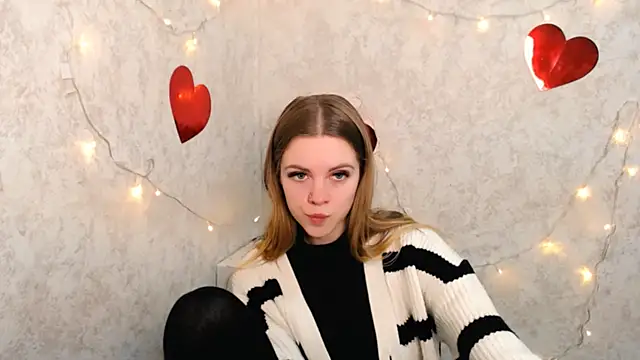 AliceFlirtt  online show from 02-21-25, 11:33