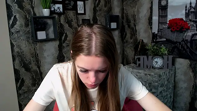 AliceFlirtt  online show from 10-15-25, 07:52