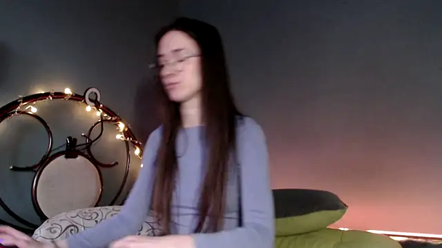 wow  kelly online show from 02-10-25, 02:16