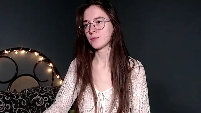 wow  kelly online show from 10-18-25, 03:13