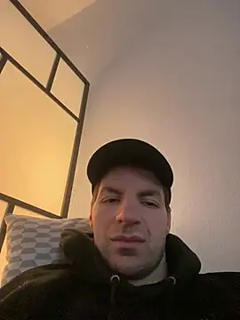 Snapshot of Ricoleckt chatting on 01-08-25, 09:00 Ricoleckt online show from 01-08-25, 09:00