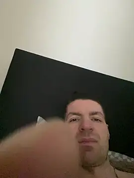 Snapshot of Ricoleckt chatting on 02-20-25, 02:13 Ricoleckt online show from 02-20-25, 02:13