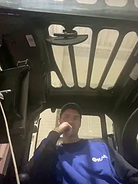 Snapshot of Ricoleckt chatting on 03-17-25, 08:09 Ricoleckt online show from 03-17-25, 08:09