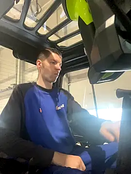 Snapshot of Ricoleckt chatting on 09-11-25, 03:12 Ricoleckt online show from 09-11-25, 03:12