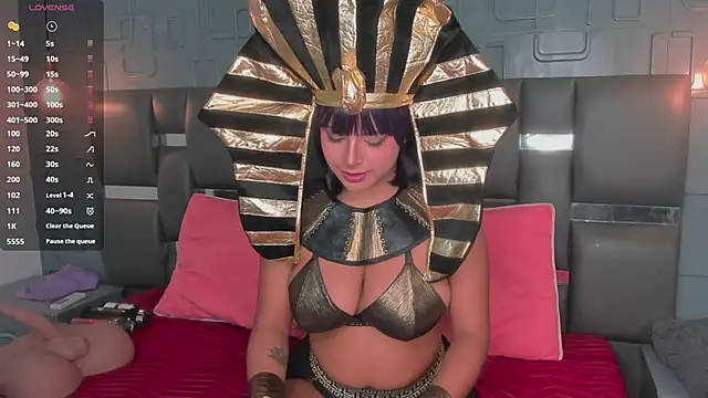 PittAndLunaa online show from 02-25-25, 01:17