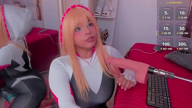 PittAndLunaa online show from 10-17-25, 12:52