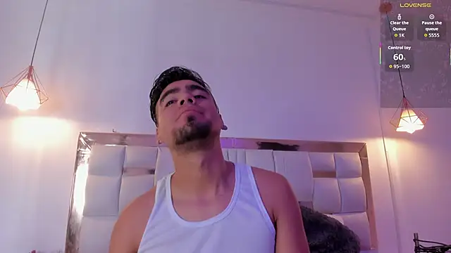 PittAndLunaa online show from 11-25-25, 12:16