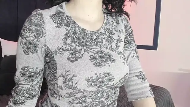 Adeelinee online show from 12-11-24, 07:57