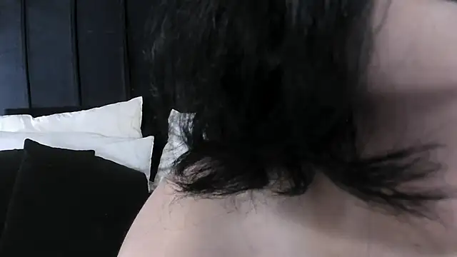 Adeelinee online show from 03-22-25, 10:59