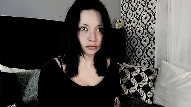 Adeelinee online show from 06-27-26, 08:03