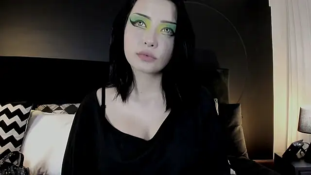 Adeelinee online show from 07-28-26, 07:39