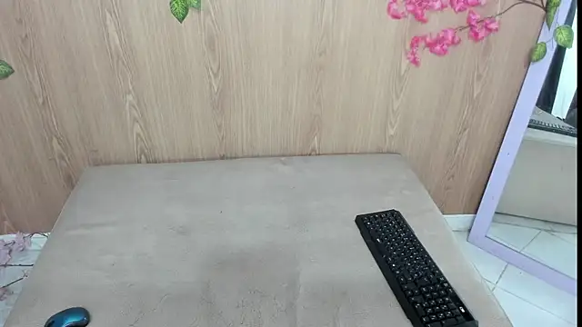 Snapshot of jenelotizz06 chatting on 06-16-26, 02:36 jenelotizz06 online show from 06-16-26, 02:36