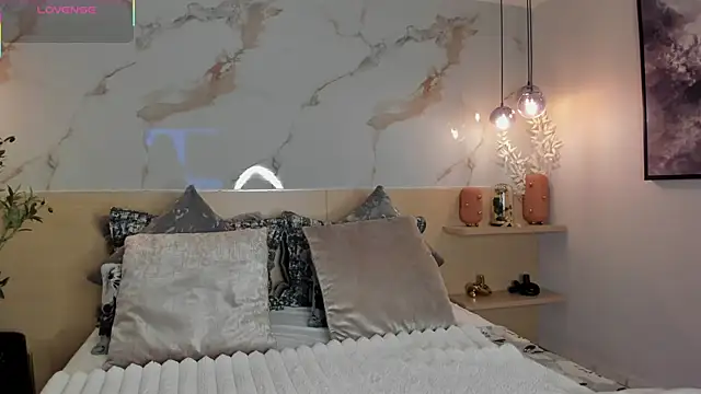 LeaThompson online show from 09-27-25, 10:37