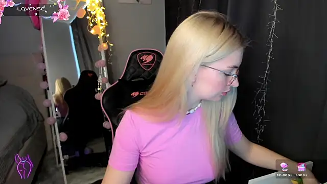 Kimmy powell online show from 04-06-26, 02:42