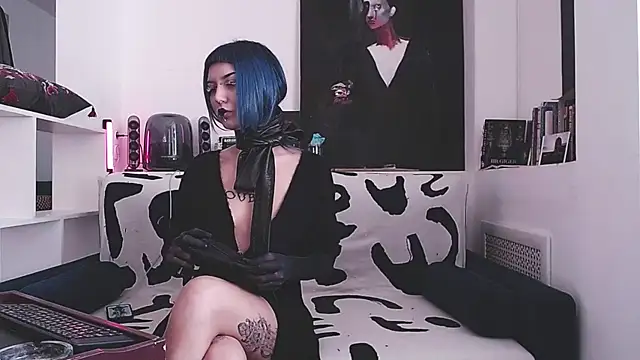 Snapshot of god_x_girl chatting on 03-21-25, 10:06 god x girl online show from 03-21-25, 10:06