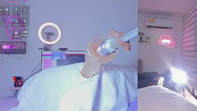 Snapshot of Abigail_Girl__ chatting on 01-15-26, 05:16 Abigail Girl online show from 01-15-26, 05:16