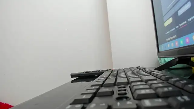 samantha  wilson online show from 12-17-25, 03:07