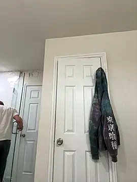 El Gizmo online show from 11-29-25, 12:30