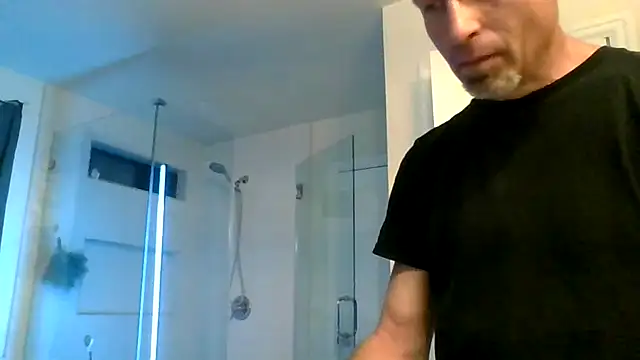 El Gizmo online show from 05-22-26, 03:35