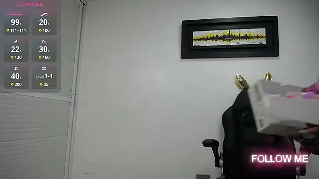 Snapshot of dayadubey_ chatting on 03-04-25, 10:13 dayadubey online show from 03-04-25, 10:13