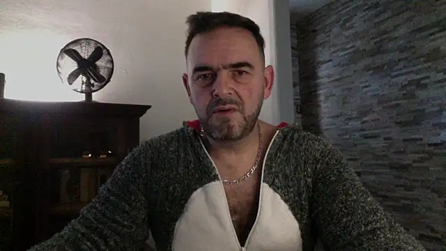 Snapshot of pachapeter chatting on 01-18-26, 12:42 pachapeter online show from 01-18-26, 12:42