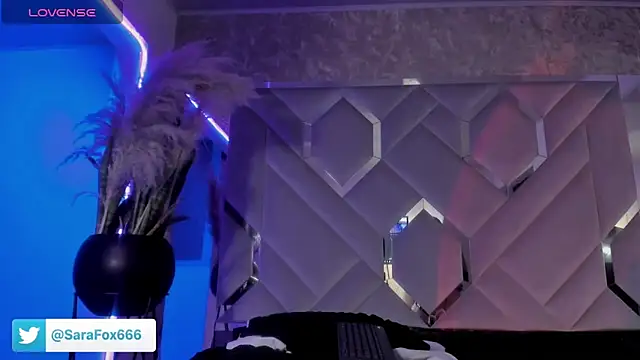 Sara Foxx1 online show from 11-13-25, 07:35