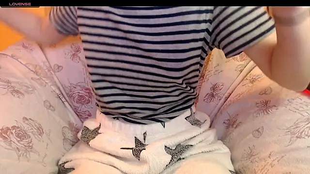 Snapshot of Perversdemlni chatting on 03-20-25, 06:53 Perversdemlni online show from 03-20-25, 06:53