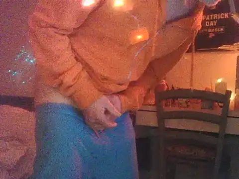 Snapshot of DaddyQuimHot chatting on 03-20-25, 05:46 DaddyQuimHot online show from 03-20-25, 05:46