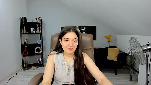 MelissaWiliam online show from 12-17-24, 03:06