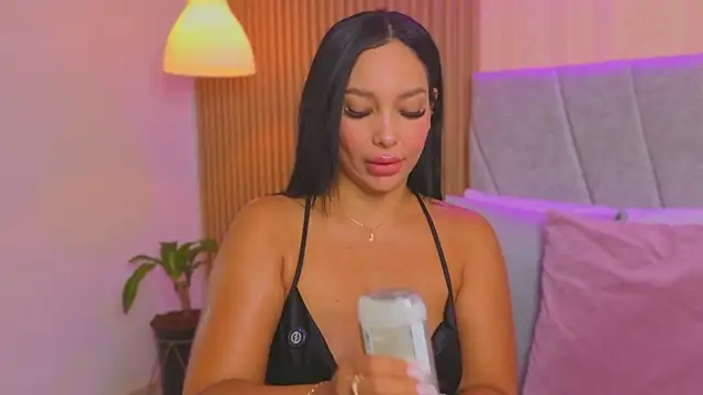 Dakota diaz  online show from 02-08-26, 07:39