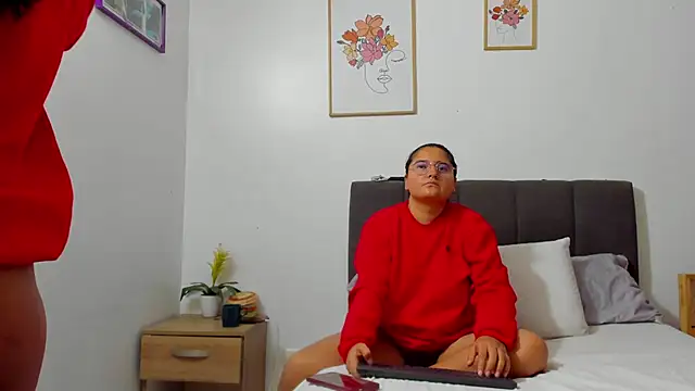 evaa miaa online show from 06-30-26, 11:55
