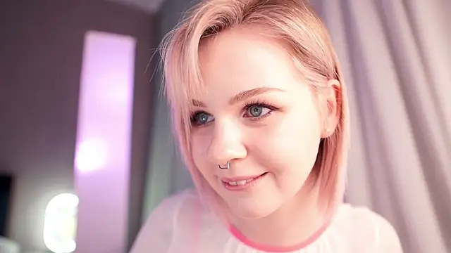 Snapshot of NinaMint chatting on 02-02-25, 08:51 NinaMint online show from 02-02-25, 08:51