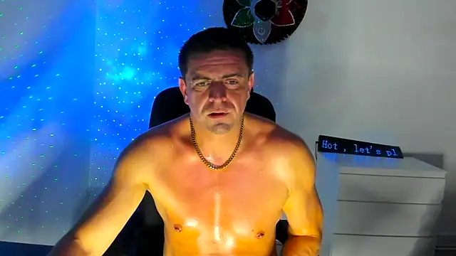 Snapshot of petr37pol chatting on 04-16-26, 08:53 petr37pol online show from 04-16-26, 08:53