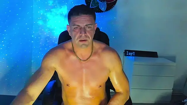 Snapshot of petr37pol chatting on 04-19-26, 10:56 petr37pol online show from 04-19-26, 10:56
