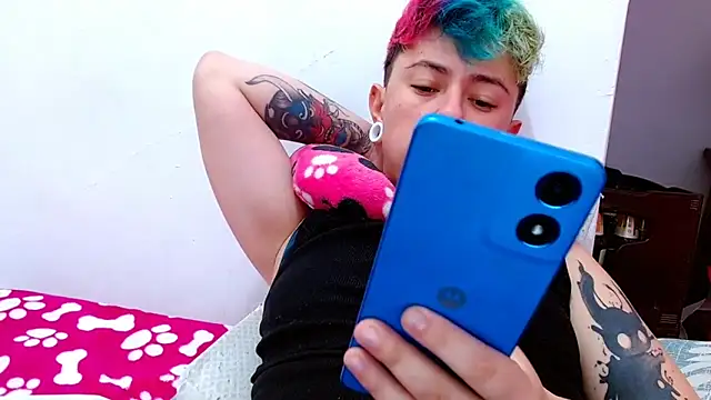 tomboyblue online show from 10-22-25, 06:29