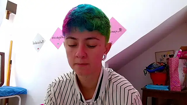 tomboyblue online show from 10-26-25, 03:07