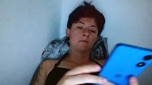 Snapshot of tomboyblue chatting on 04-26-26, 07:22 tomboyblue online show from 04-26-26, 07:22
