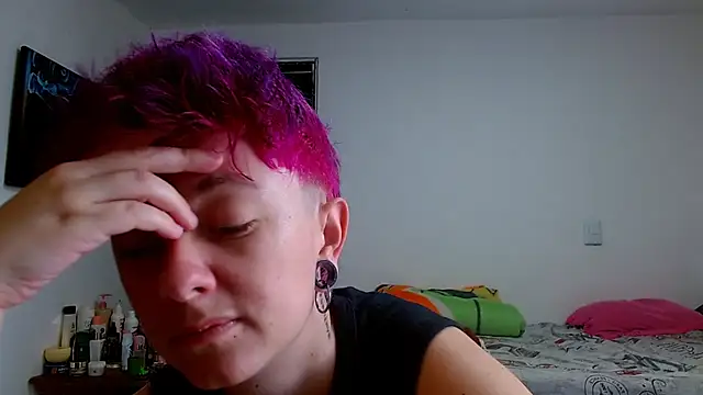 Snapshot of tomboyblue chatting on 05-15-26, 05:31 tomboyblue online show from 05-15-26, 05:31