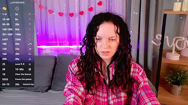 Snapshot of CoreyJane chatting on 02-18-25, 04:37 CoreyJane online show from 02-18-25, 04:37