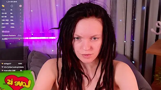 Snapshot of CoreyJane chatting on 03-23-25, 08:15 CoreyJane online show from 03-23-25, 08:15