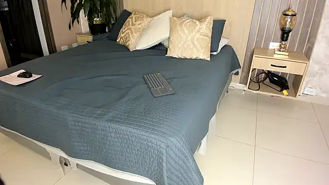 rebeca cortez  online show from 03-11-26, 07:31