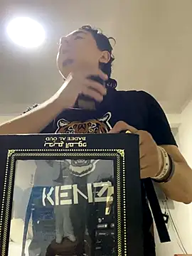 DanielGomez9 online show from 09-29-25, 02:22