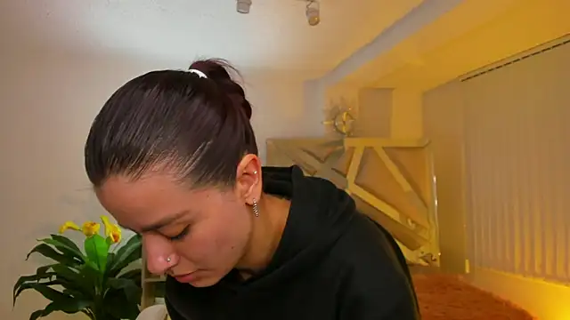 Ludovika mattson online show from 12-20-24, 08:01