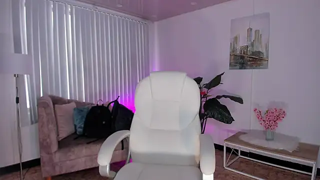 Ludovika mattson online show from 12-28-24, 05:25