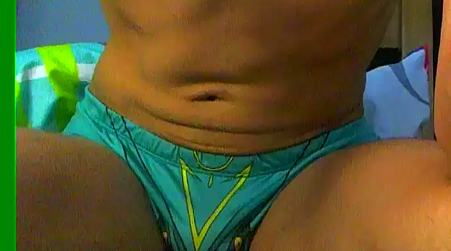 Snapshot of Ian_zaenzz chatting on 12-21-24, 11:45 Ian zaenzz online show from 12-21-24, 11:45