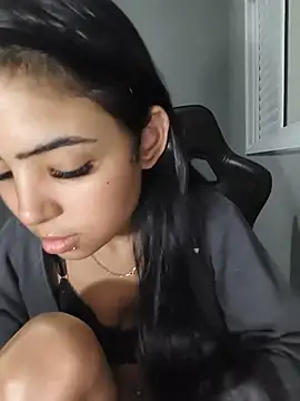 Snapshot of Livia_Diaz chatting on 07-11-26, 01:30 Livia Diaz online show from 07-11-26, 01:30